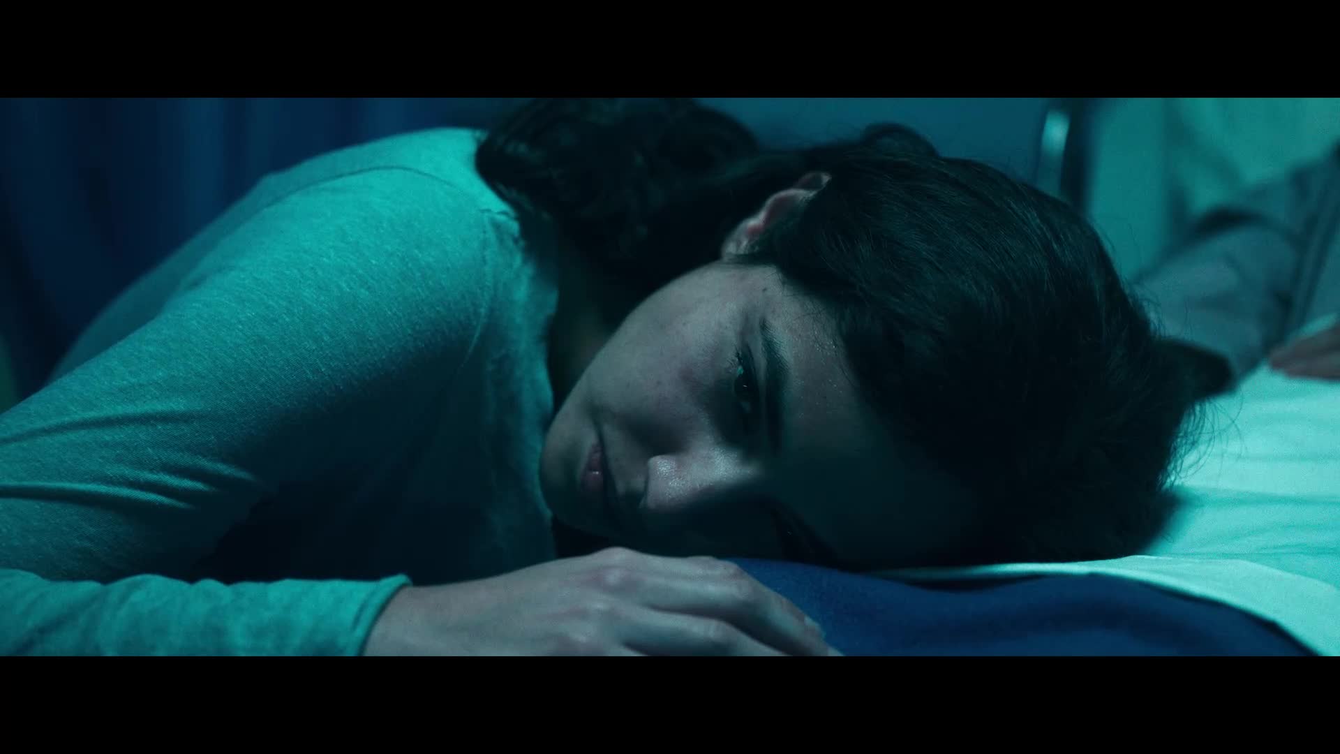 Nikdo nevyvázne živý (Cristina Rodlo,Marc Menchaca,Victoria Alcock 2021 Horor Thriller Mysteriózní Bdrip 1080p ) Cz dabing mkv