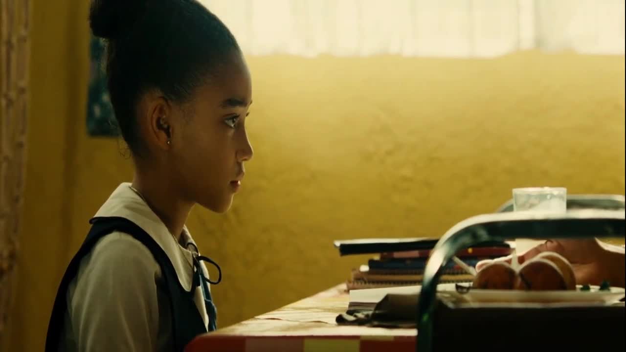 Colombiana Smrtící orchidej (Zoe Saldana Lennie James Cliff Curtis 2011 Akční Krimi Drama Thriller Bdrip 1080p ) Cz dabing + tit + forced tit mp4