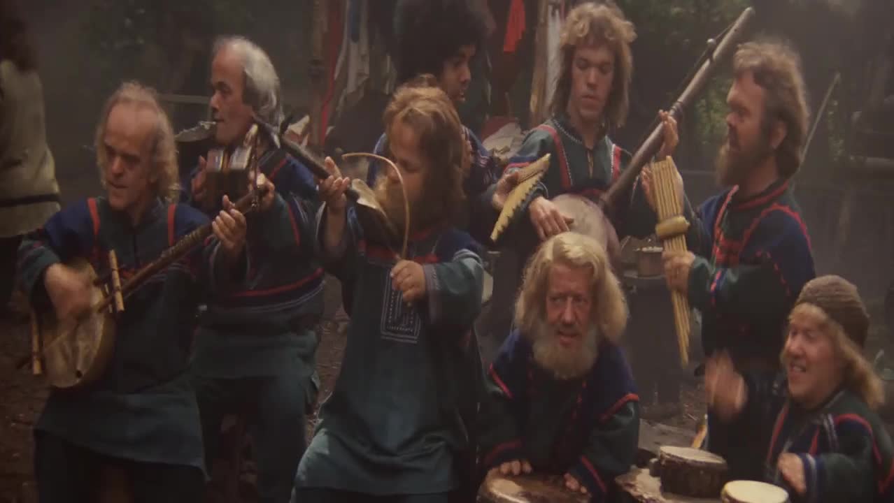 Willow (Val Kilmer,Joanne Whalley,Warwick Davis 1988 Dobrodružný Fantasy Rodinnýr Bdrip 1080p ) Cz+Sk dabing mkv